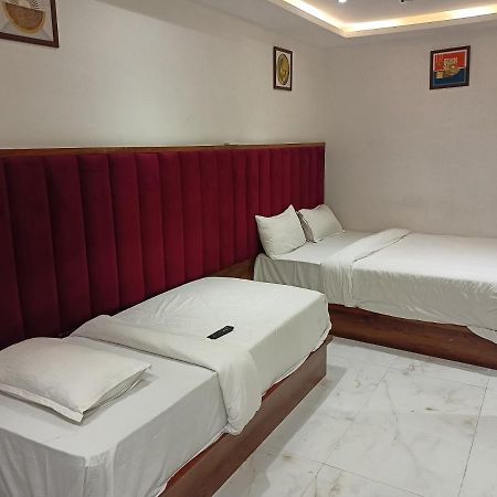 Hotel Palms Residency, Chembur Mumbai Bagian luar foto