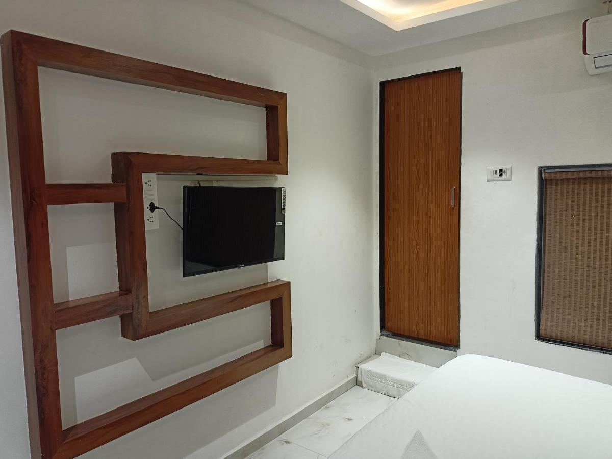 Hotel Palms Residency, Chembur Mumbai Bagian luar foto