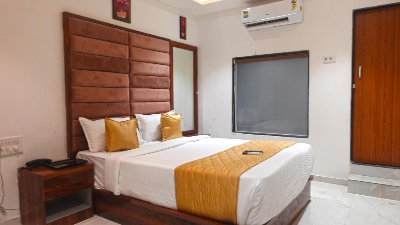Hotel Palms Residency, Chembur Mumbai Bagian luar foto
