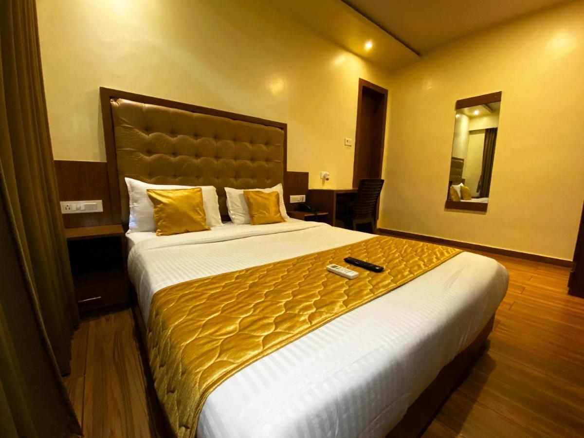 Hotel Palms Residency, Chembur Mumbai Bagian luar foto