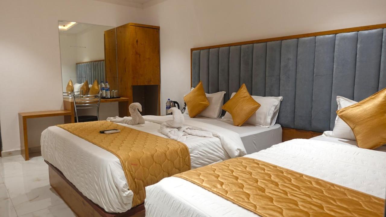 Hotel Palms Residency, Chembur Mumbai Bagian luar foto
